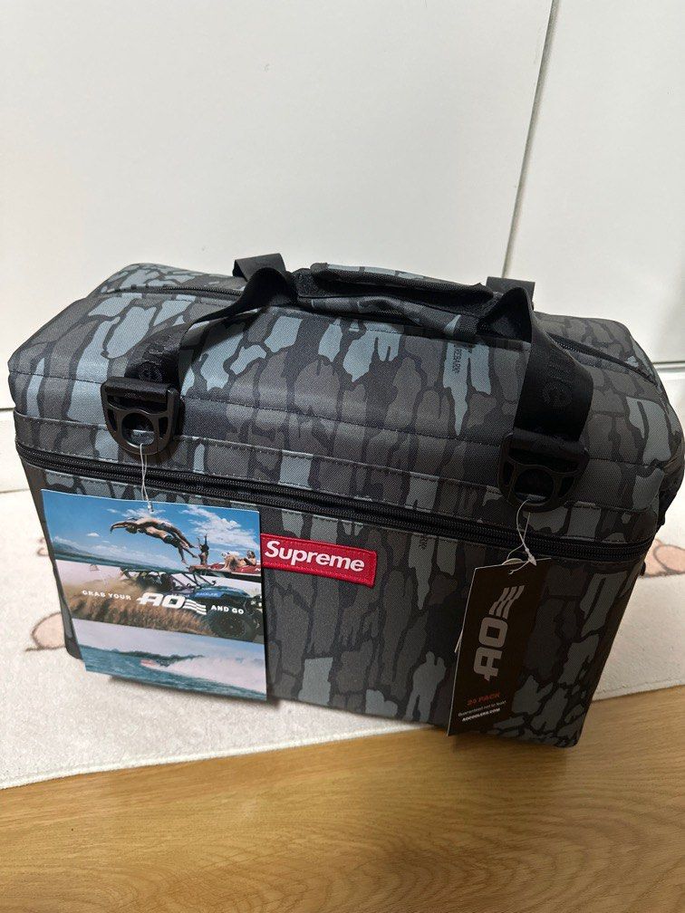 Supreme x Ao 24-Pack Cooler Bag Supreme/AO 24-Pack Cooler Bag