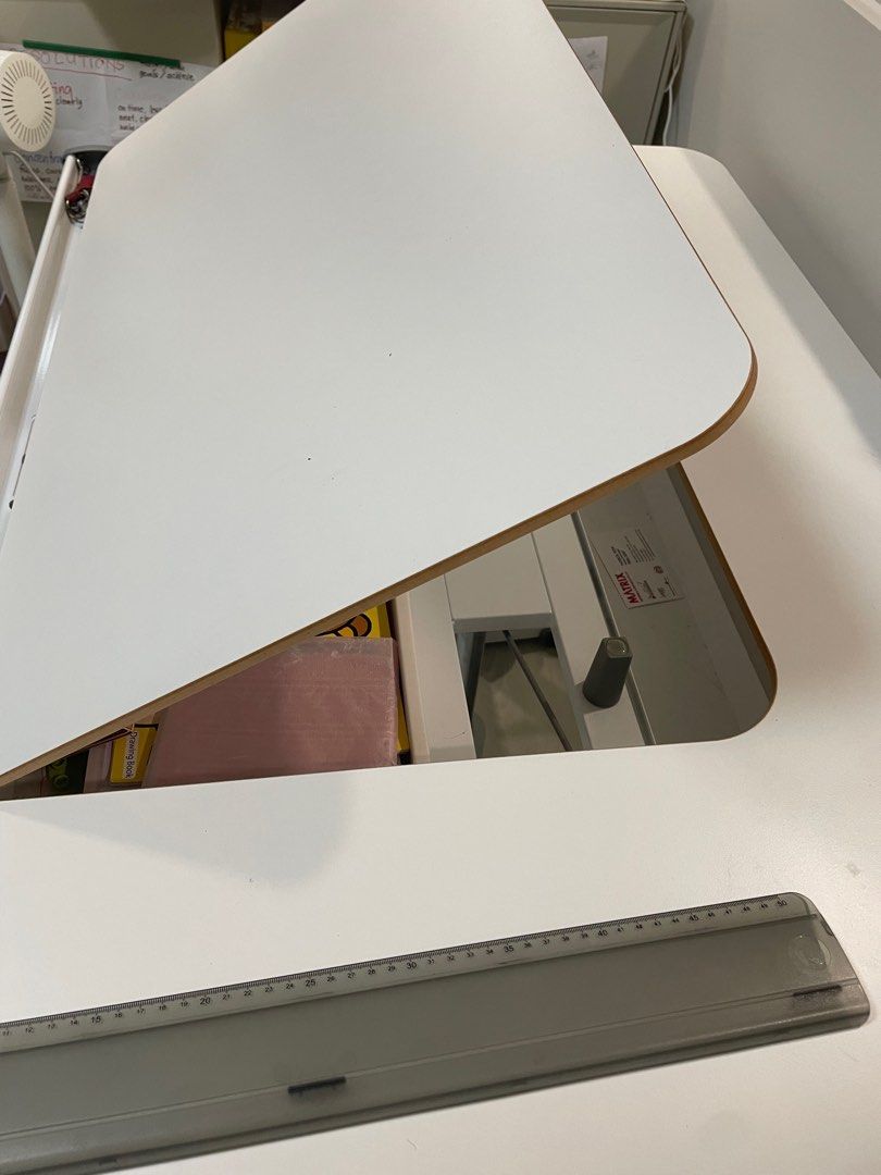 Table (Category: Tables & Sets) located in Singapore. Submitted by senoseng (Listing ID 1319472760, Image 3). Description: Self collect in my home Fast deal price .