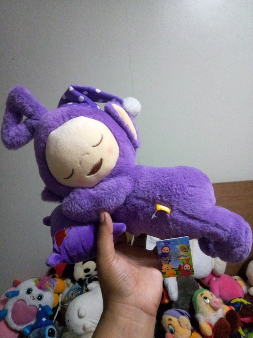 Teletubbies Sleeping Tinky Winky Plush (Category: Plushies & Soft Toys) located in Manila. Submitted by gorzuzofficial (Listing ID 1319508334, Image 1). Description: MOP: Gcash MOD: LBC/Lalamove/SCO (SF Only).