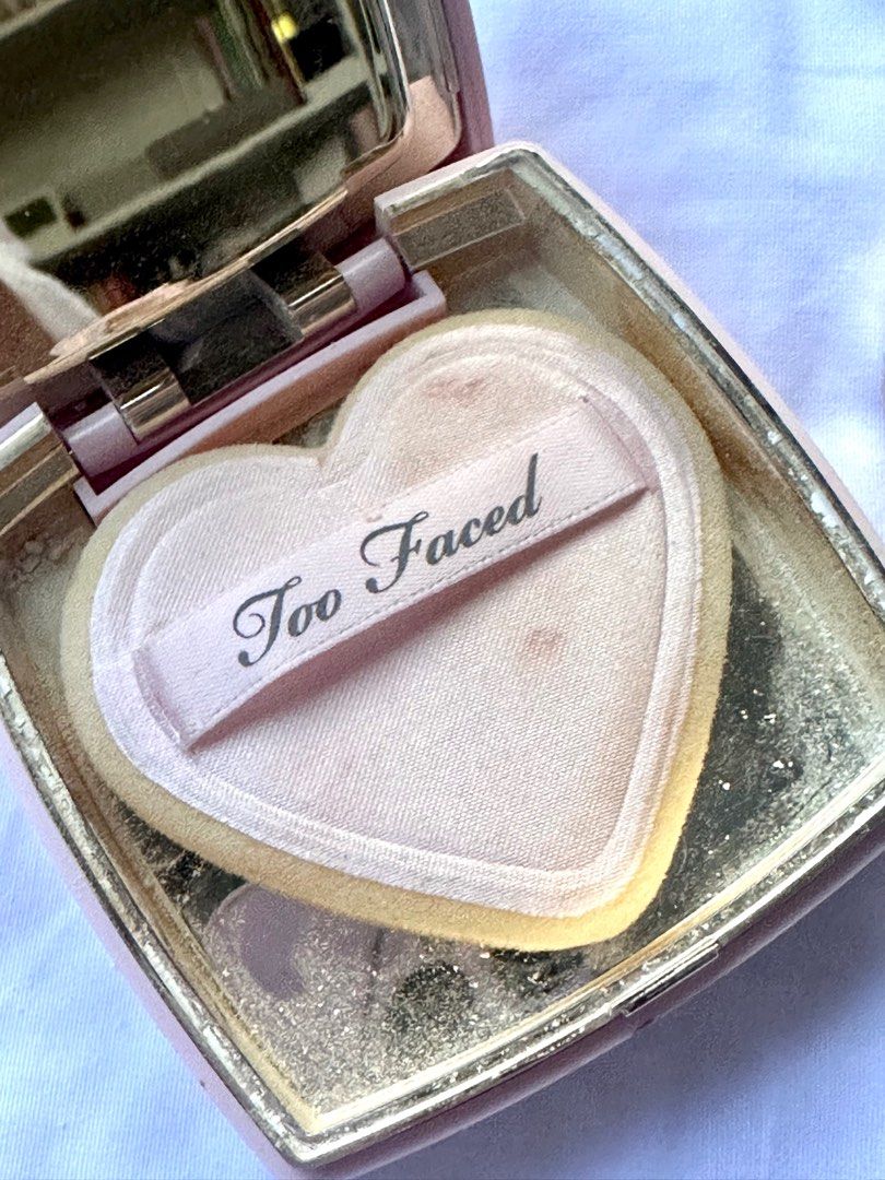 Too faced Powder & Bronzer (Empties) (Category: Makeup) located in Davao. Submitted by styleslegendxo (Listing ID 1319418094, Image 3). Description: Empties 250 for both.