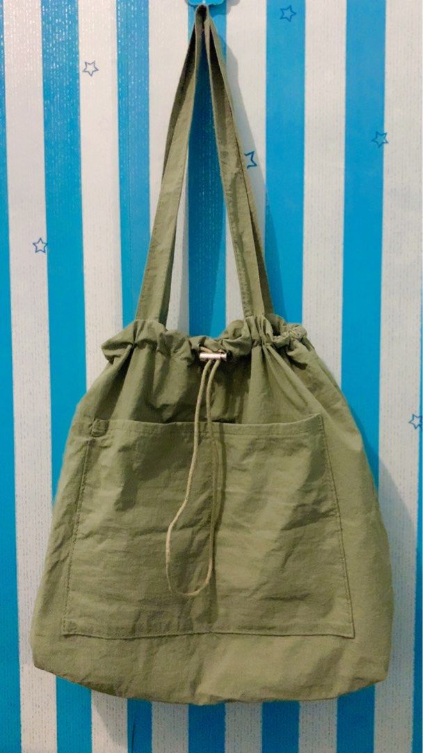 Tote bag serut warna sage