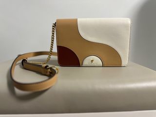 （分類：）位於 。 由 gniwaak 提交（商品編號 1319499958，圖片 1）。簡介： 。