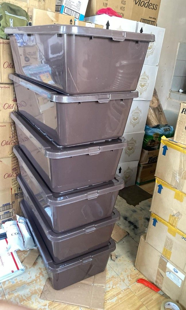 Underbed storage box 50 liters (Category: Laundry Baskets) located in Caloocan City. Submitted by janeil23452 (Listing ID 1319470243, Image 2). Description: dimensions l-26 inches h-8.5 w-14.