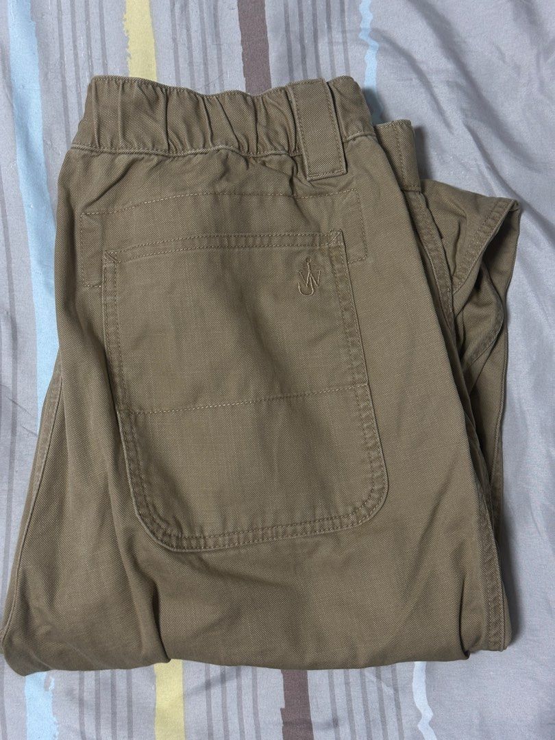 Uniqlo Men JW Anderson Relaxed Pleated Pants Brown, Men's Fashion