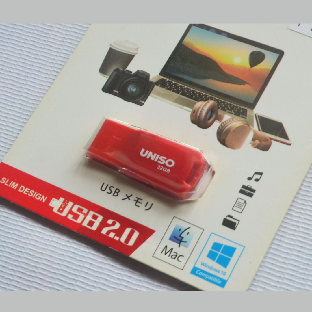 Uniso Flash Drive 32GB (Category: Hard Disks & Thumbdrives) located in Quezon City. Submitted by rizshamelo (Listing ID 1275003079, Image 3). Description: Uniso USB Drive 32 GB Slim Design 2.0 Package dimensions: 12.7 cm x 8.6 cm Dimensions: 3.5 cm x 1.1 cm Plug & Play: Windows XP/Vista/7, Up to WINS 10, Linux 2.6x, Mac OS 9.x upward Sealed RFS: Extra flashdrive.