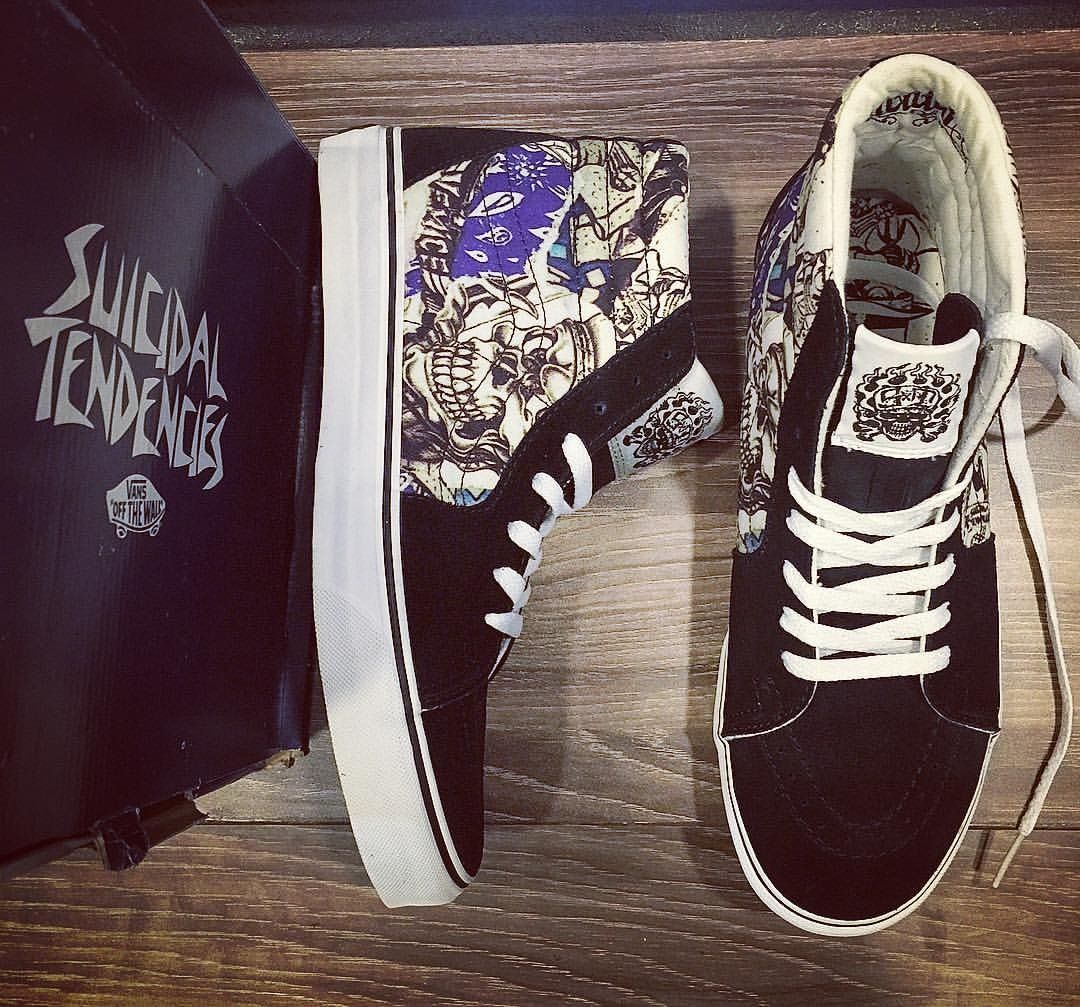 Vans x SUICIDAL TENDENCIES SK8 HI Men s Fashion Footwear Sneakers on Carousell