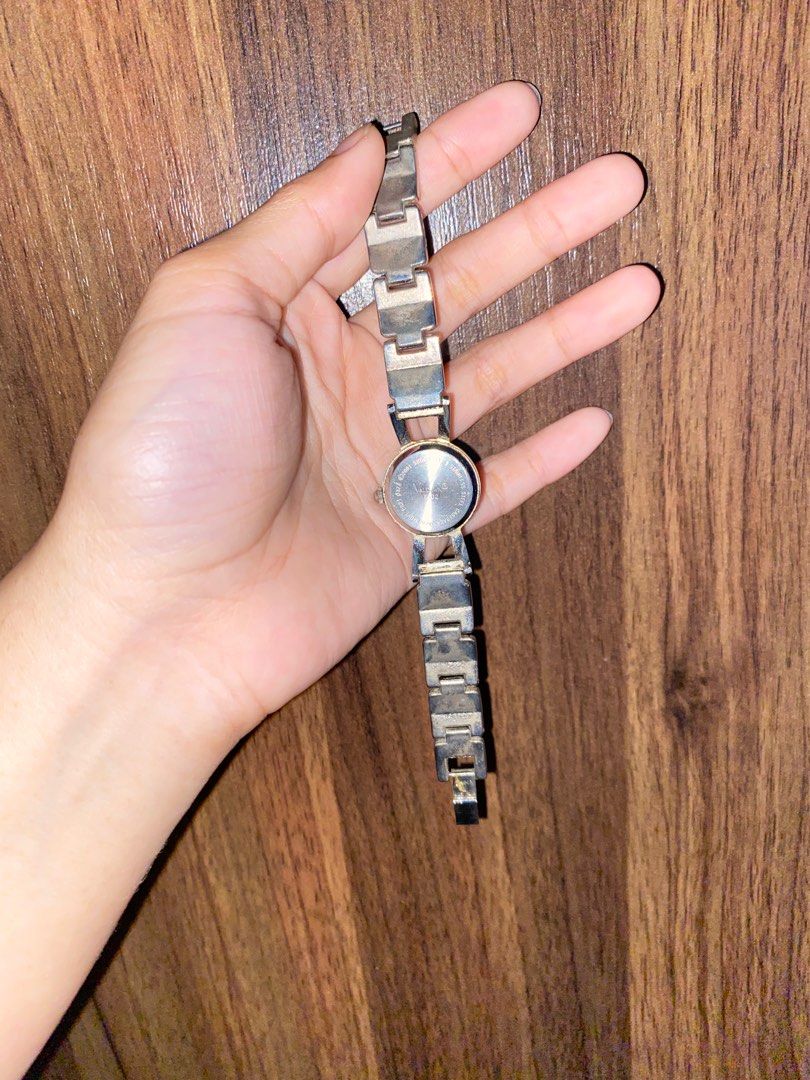 Vintage Pink Watch (Category: Women's Watches) located in Manila. Submitted by _ayish21 (Listing ID 1319418062, Image 2). Description: ganda neto small face then pink siya sugar fly brand.