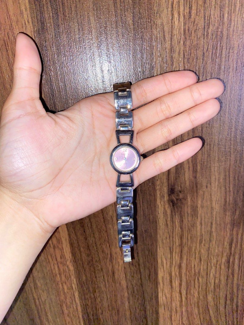 Vintage Pink Watch (Category: Women's Watches) located in Manila. Submitted by _ayish21 (Listing ID 1319418062, Image 1). Description: ganda neto small face then pink siya sugar fly brand.