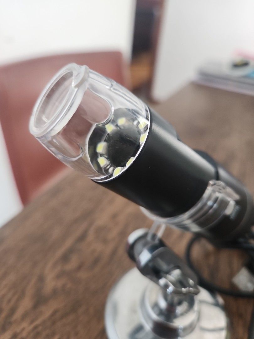 Webcam with focus light (Category: Webcams) located in Singapore. Submitted by sg7070 (Listing ID 1319421790, Image 2). Description: .