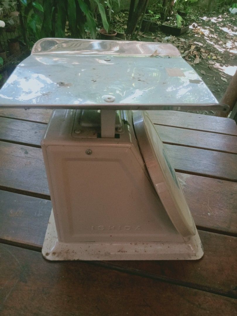 Weighing scale ISHIDA 32oz capacity japan (Category: Health Monitors & Weighing Scales) located in Taytay. Submitted by ddxdd (Listing ID 1319381171, Image 3). Description: weighing capacity 32 oz, made in japan, may crack yun plastic cover, see picture.