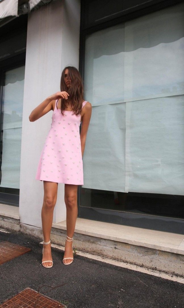 Zara Knit Mini Dress with Pearl Beads, Women's Fashion, Dresses & Sets, Dresses on Carousell Zara Knit Mini Dress with Pearl Beads, Women's Fashion, Dresses & Sets, Dresses on Carousell