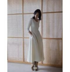 maison celon / V Silhouette Dress