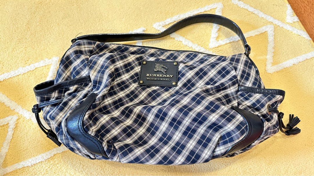 Burberry blue label shoulder bag shop
