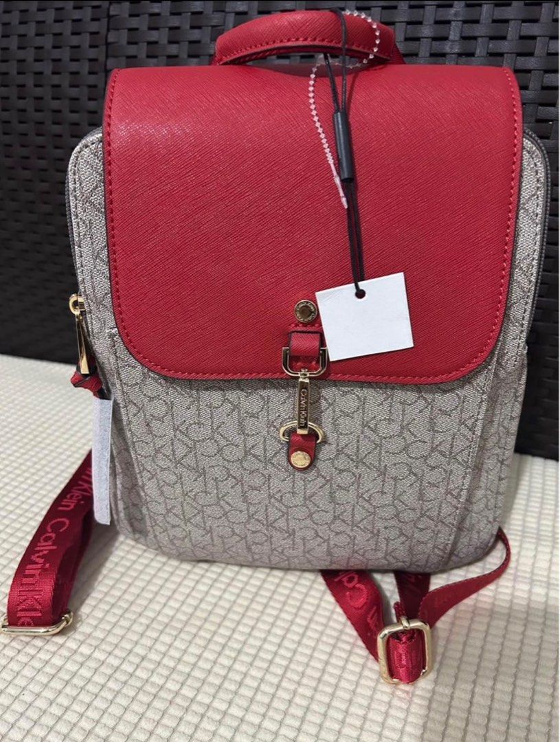 CALVIN KLEIN BACKPACK 💯 original (Category: Luxury Bags & Wallets) located in Quezon City. Submitted by grai25 (Listing ID 1319636342, Image 1). Description: .