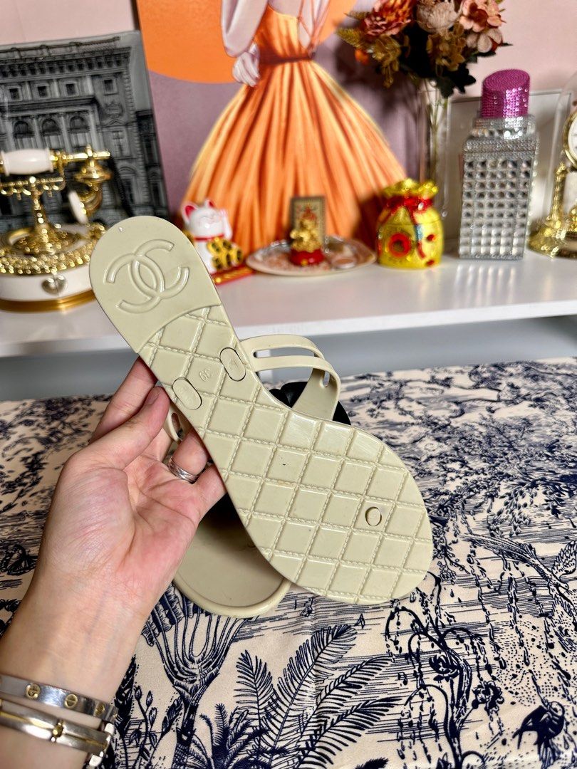 Chanel jelly flats top