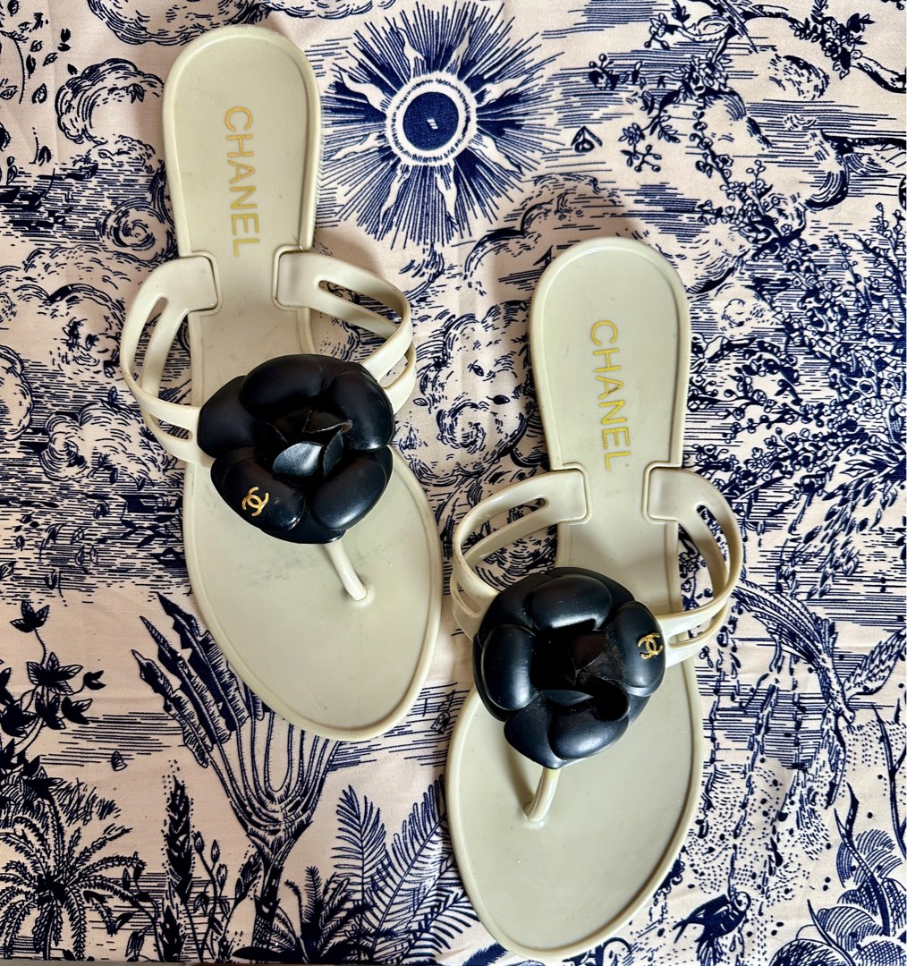Chanel jelly flats on sale