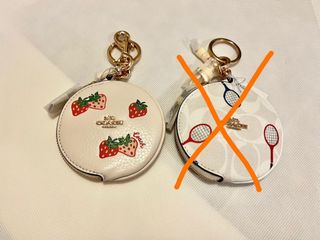 Coach全新現貨白色併士多啤梨🍓散子包coins bag64232218660483110