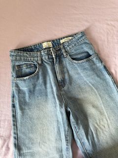 (Category: ) located in . Submitted by lovedbylilly (Listing ID 1319588781, Image 1). Description: .