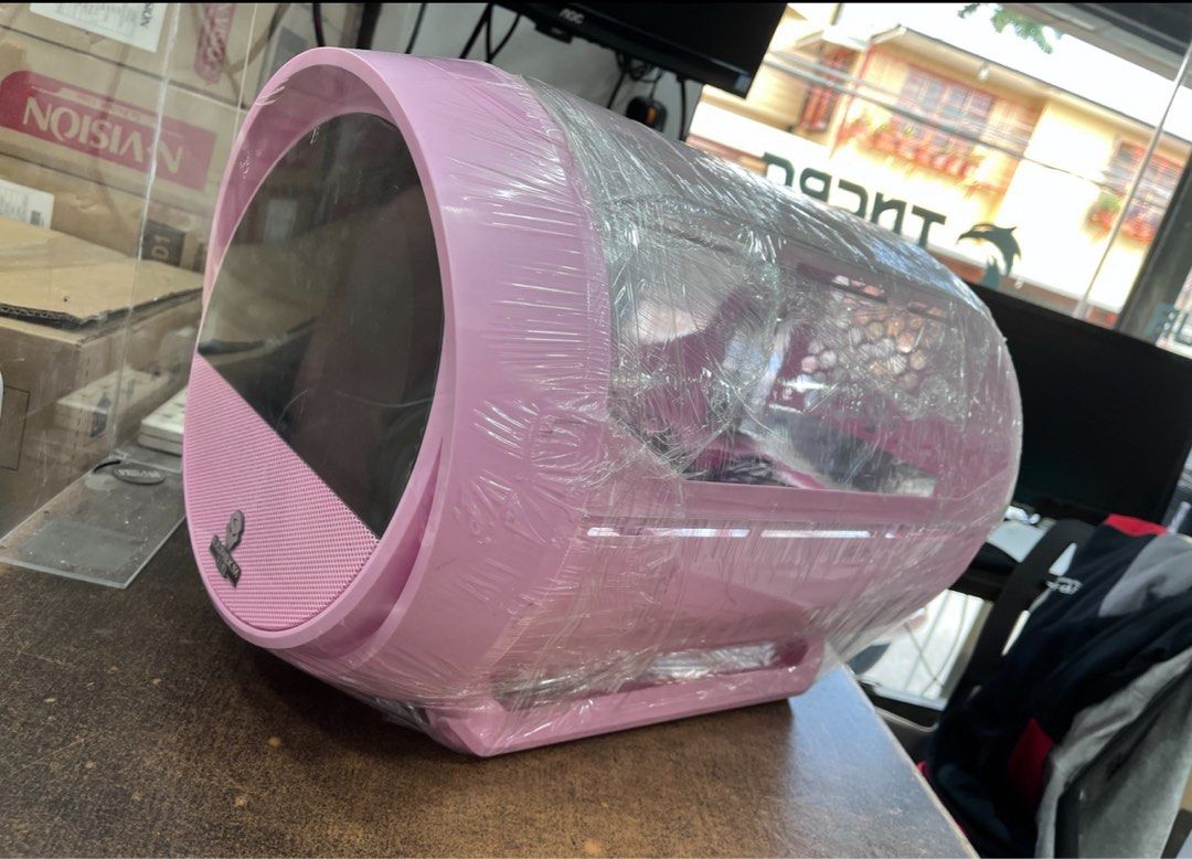 CPU CASE: GAMEKM BOMB Pink M-ATX GAMING CASE (Category: Cases & Covers) located in Quezon City. Submitted by mjmic (Listing ID 1316010770, Image 1). Description: GAMEKM BOMB Pink M-ATX GAMING CASE Description: CASE Size L450*W315*H350MM Side cover is Acrylic / Arc design Compatible M-ATX /ITX Motherboard Space for Hard Drive 3.5” HDD x 2 /2.5” SSD x 2 Weight 11Kg Heatsink Height limit 165 mm Graphics card length limit 320 mm Support 240 water coo