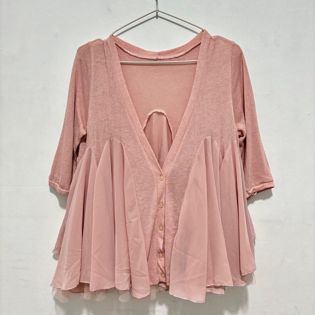 Cute Pink Tulle Cardigan (Category: Coats, Jackets and Outerwear) located in Quezon City. Submitted by baaaj_ (Listing ID 1319695335, Image 1). Description: ‼️LOW BALLERS WILL NOT BE ENTERTAINED‼️ ✨ Fits S-M ✨ Color is light peachy pink ✨ Super cute & kikay 📍 Tandang Sora, QC Shipping thru: Flash Express Gogo Xpress Lalamove/Grab.