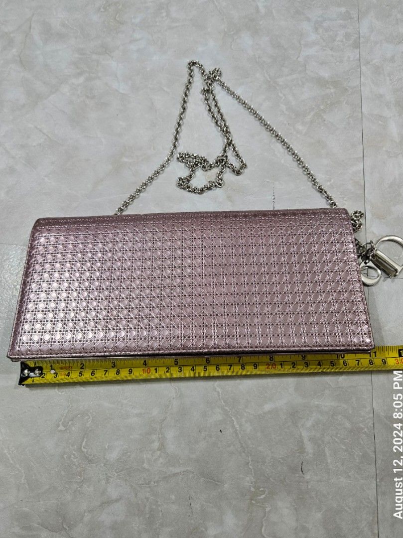 Dior microcannage chain crossbody bag original (Category: Luxury Bags & Wallets) located in San Juan City. Submitted by rmdeclutter (Listing ID 1319637283, Image 3). Description: Original. Don't need anymore Includes dustbag.