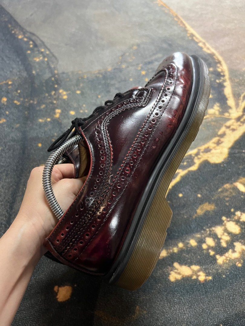 DR MARTENS WINGTIP 9UK Men s Fashion Footwear Casual shoes on Carousell