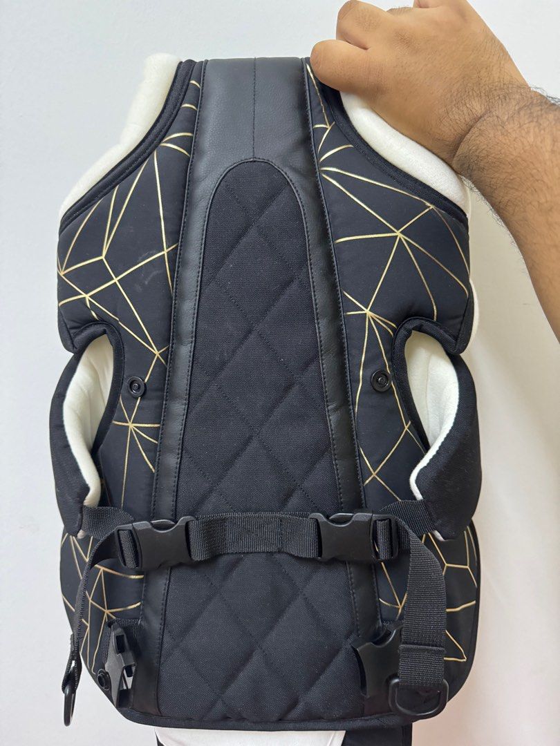 Giggles baby carrier sales