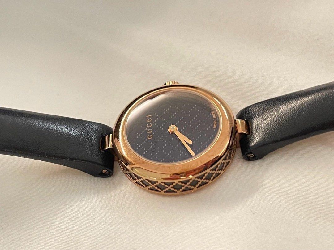 Gucci Women s Diamantissima Leather Watch Black