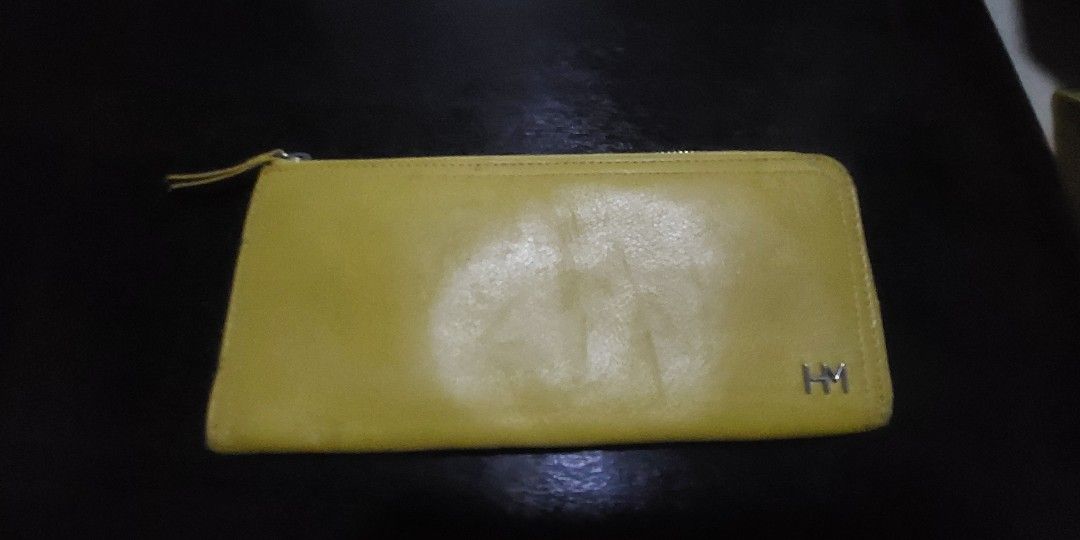 Hanae Mori Long Wallet (Category: Luxury Bags & Wallets) located in Polomolok. Submitted by dkljapansurplus (Listing ID 1319609772, Image 1). Description: Personally Selected from Japan Surplus..