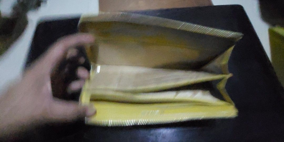 Hanae Mori Long Wallet (Category: Luxury Bags & Wallets) located in Polomolok. Submitted by dkljapansurplus (Listing ID 1319609772, Image 3). Description: Personally Selected from Japan Surplus..