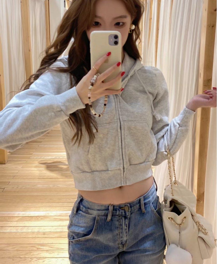 INSTOCK brandy melville grey crystal cropped jacket zip up hoodie short ulzzang y2k indie casual retro trendy soft cottagecore cozy jumper sweater