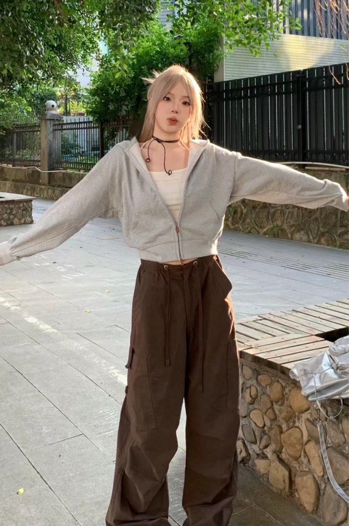 Brandy melville cropped zip up top