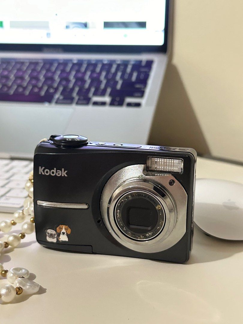 Kodak easyshare C15 digicam (Category: Cameras) located in Pasig City. Submitted by roandeclutter (Listing ID 1319665159, Image 1). Description: Free battery and a used sd card lol - well used please refer to the photos for the dents and last two photos are sample shots. No box included na :(.