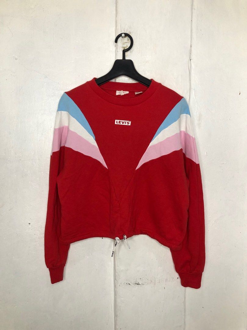 Levi s Womens Florence Cropped Crewneck Sweatshirt Women s Fashion Coats Jackets and Outerwear on Carousell