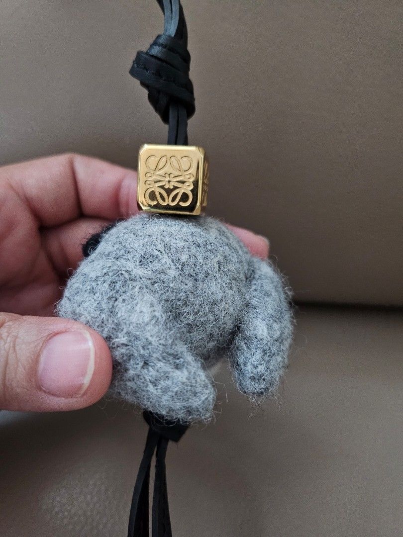 【関税&送料込】Loewe Owl Charm 限定 LOEWE ロエベ クラフテッド ワールド展 さくらキーリング