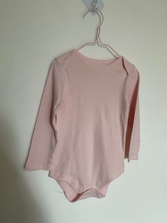 (Category: ) located in . Submitted by shopmorewithme (Listing ID 1319535368, Image 1). Description: .