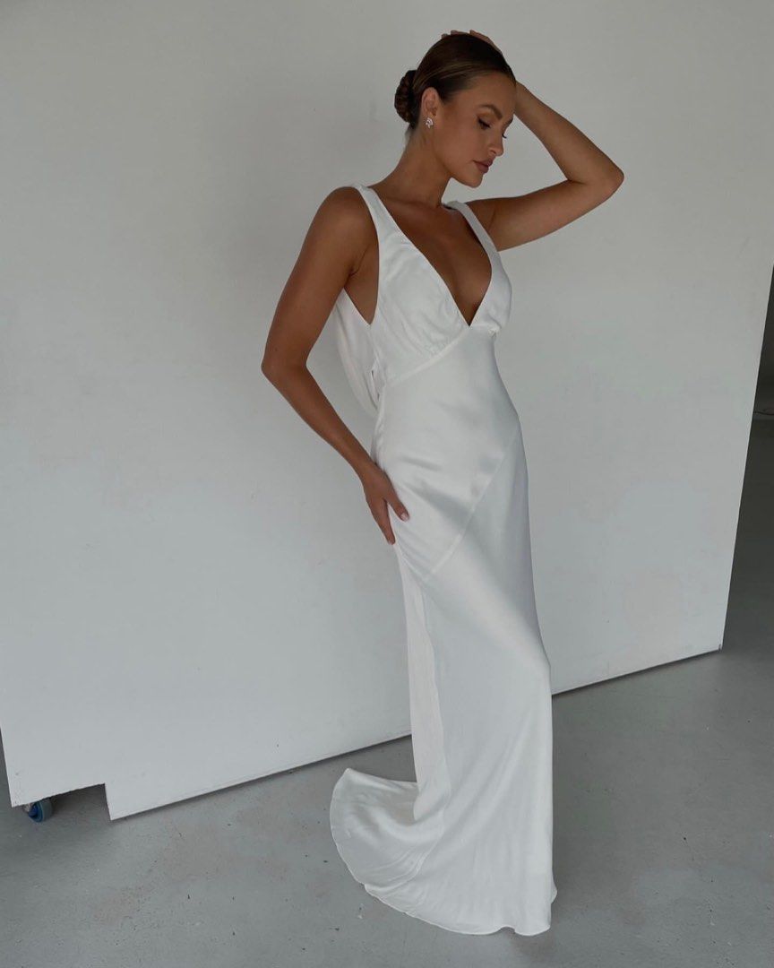 Meshki Maxi Dress With Cowl Back, Women's Fashion, Dresses Sets