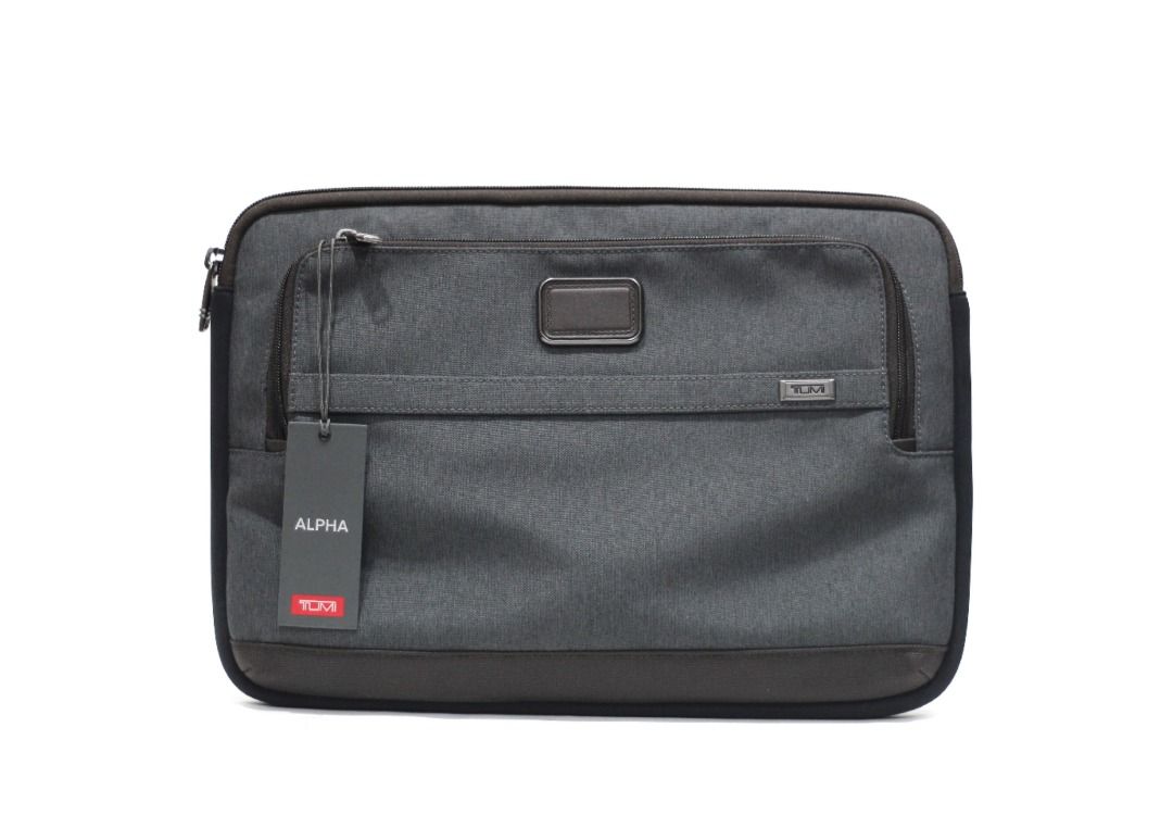 Tumi large laptop cover 2025