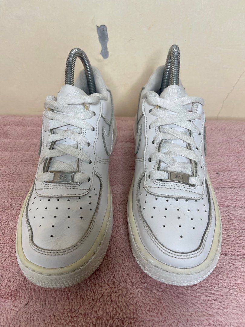 Nike Air Force 1 Low Womens - Size 6 (Category: Sneakers) located in Marikina City. Submitted by lexiedee (Listing ID 1319675075, Image 2). Description: Nike Air Force 1 Low Womens - Size 6 UK 3.5, EUR 36, 23 cm Marikina Pickup only. No meetups. Shipping Sched: Sunday and Wednesday..