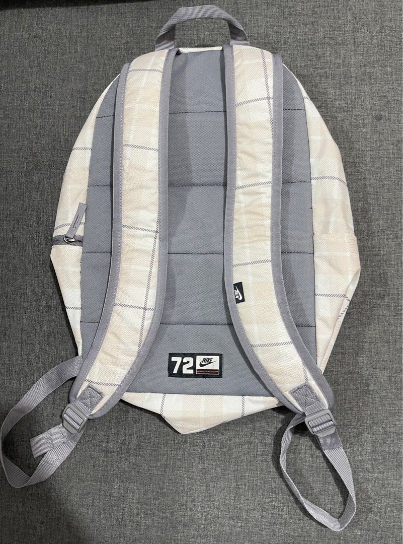 Nike Heritage 2.0 Backpack Phantom/Gunsmoke/University Red (Category: Backpacks) located in Meycauayan. Submitted by chinv__ (Listing ID 1319538024, Image 2). Description: Bought in US Unisex Backpack With side pockets Color: Phantom/Gunsmoke/University Red RFS: Decluttering backpacks.