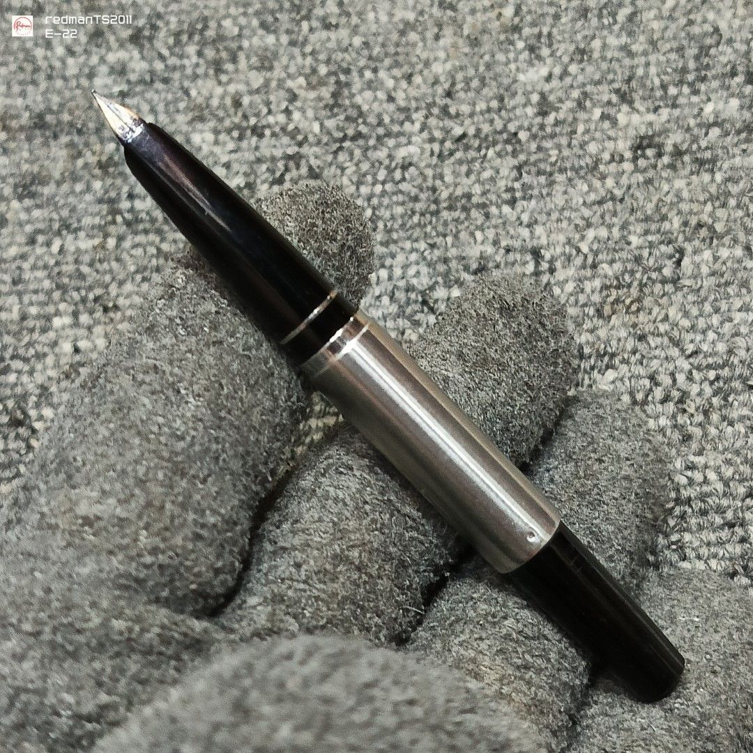 Rare Pilot Telescoping Fountain Pen (Category: Stationery & School Supplies) located in Meycauayan. Submitted by redmants2011 (Listing ID 1319643674, Image 3). Description: 14k gold nib Need cleaning, ink may have dried up through the years. Payment - Gcash / Bank Transfer Shipping - Gogo Xpress / Flash Express.