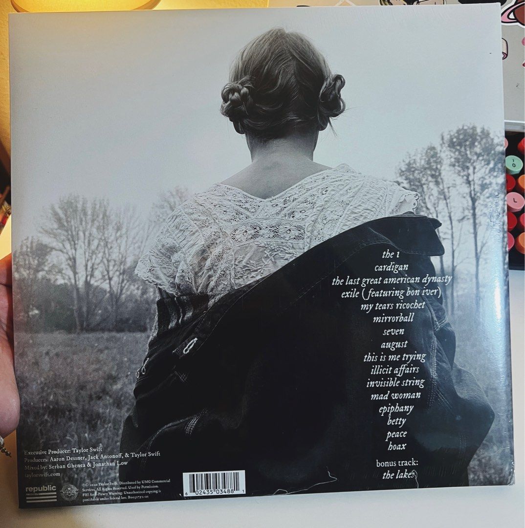 Taylor Swift - Folklore vinyl “in the trees” (Category: Vinyls) located in Quezon City. Submitted by martinatrajano (Listing ID 1319581665, Image 2). Description: Item is still sealed :) Open for meetup or delivery. MOP: GCASH/Bank transfer.