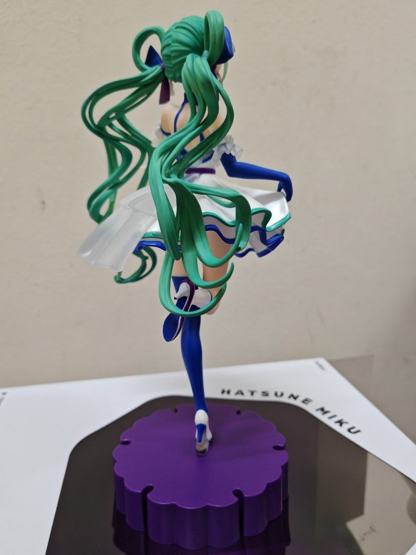 Neo Tokyo Crypto TENITOL Hatsune Miku NEO TOKYO Series IDOL Miku Figures