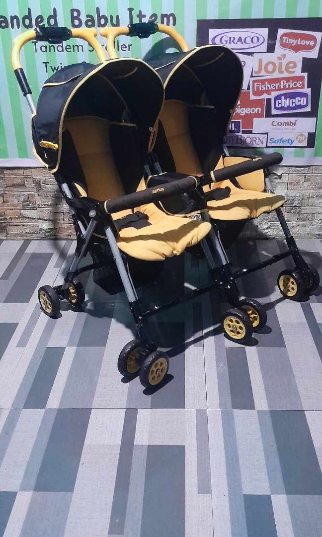 Twins stroller (Category: Strollers) located in Caloocan City. Submitted by Unicoijo02 (Listing ID 1319692101, Image 1). Description: .