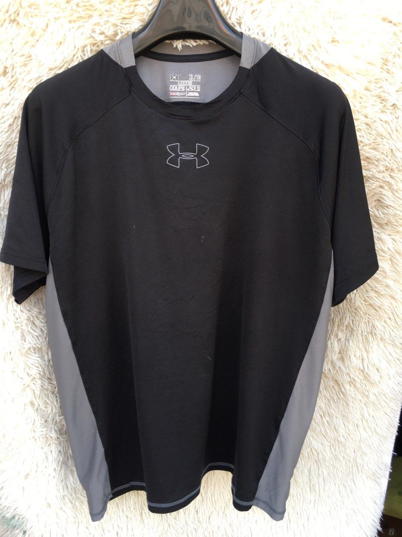 UNDER ARMOUR HEATGEAR LOOSE SHIRT Men s Fashion Activewear on Carousell