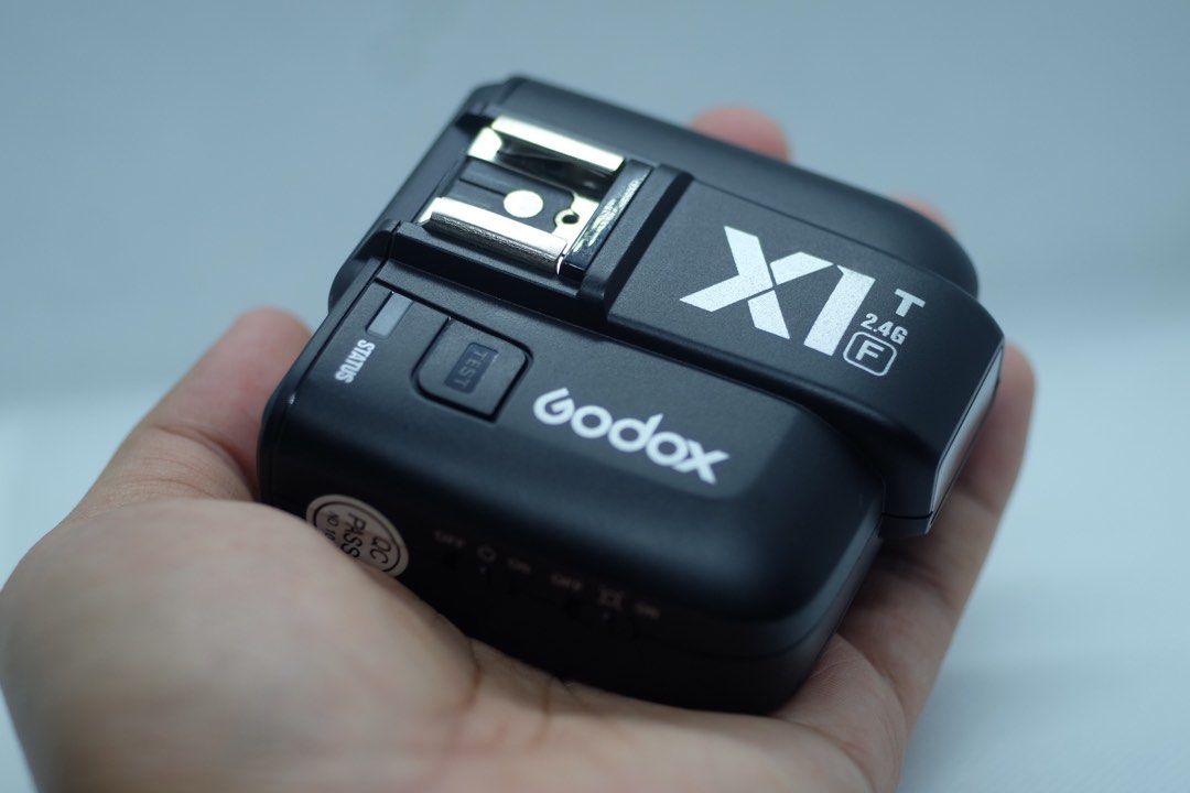 Wireless Flash Trigger for Fujifilm camera (Category: Cameras) located in Makati City. Submitted by draganyuri19 (Listing ID 1319518737, Image 3). Description: Godox X1T-F 2.4G Wireless Flash Trigger for Fujifilm camera 2-AA battery powered (excluded).