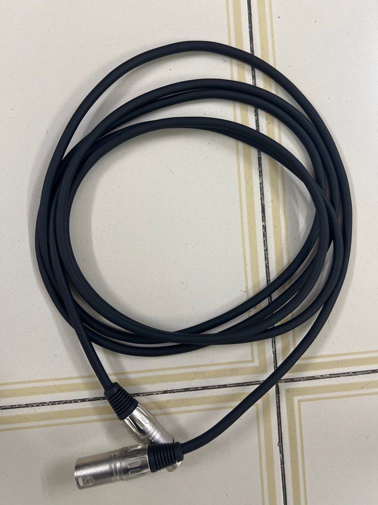 XLR cable (3 meter)63892367944322111