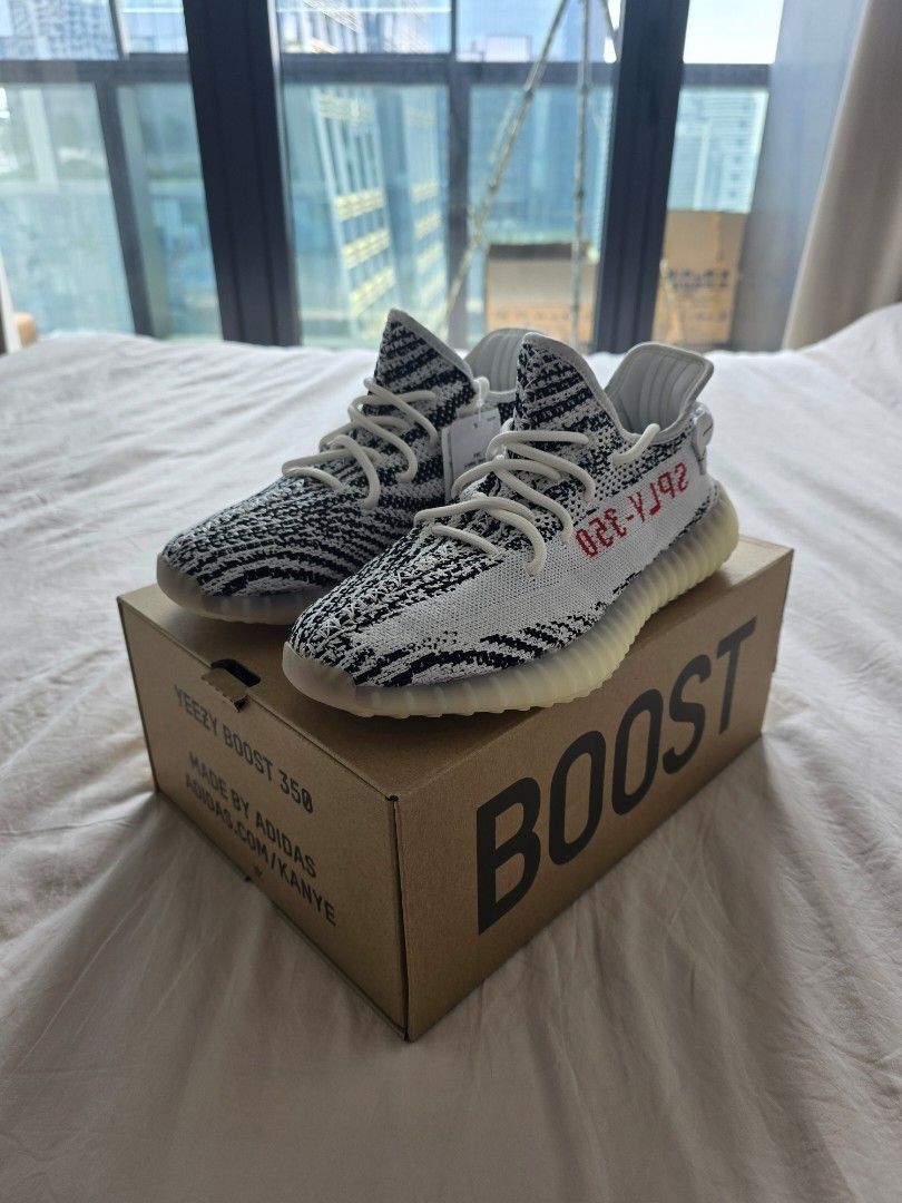 Yeezy Boost 350V2 Zebra UK 8