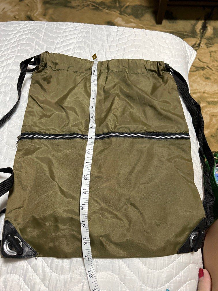 Army string light weight backpack (Category: Backpacks) located in Silang. Submitted by sari2bilina (Listing ID 1319854005, Image 1). Description: .