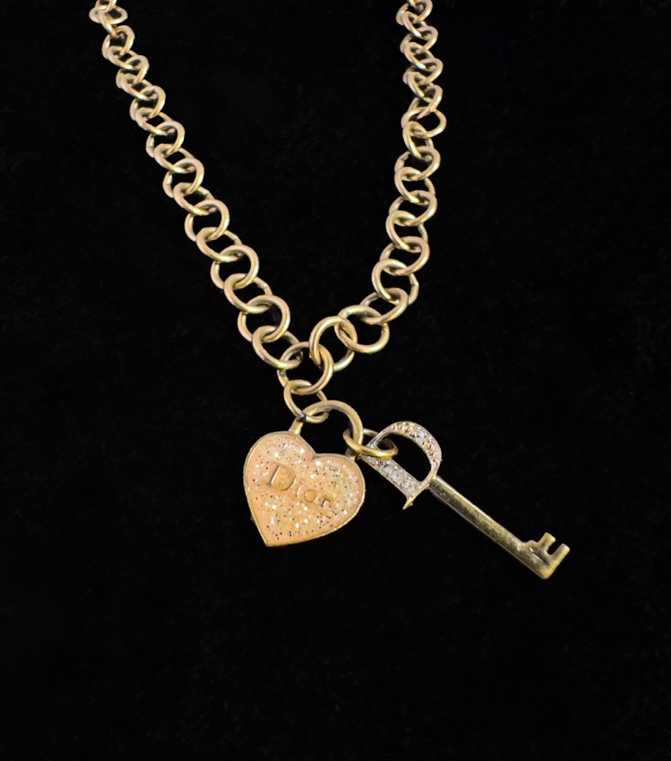 Dior key necklace sale